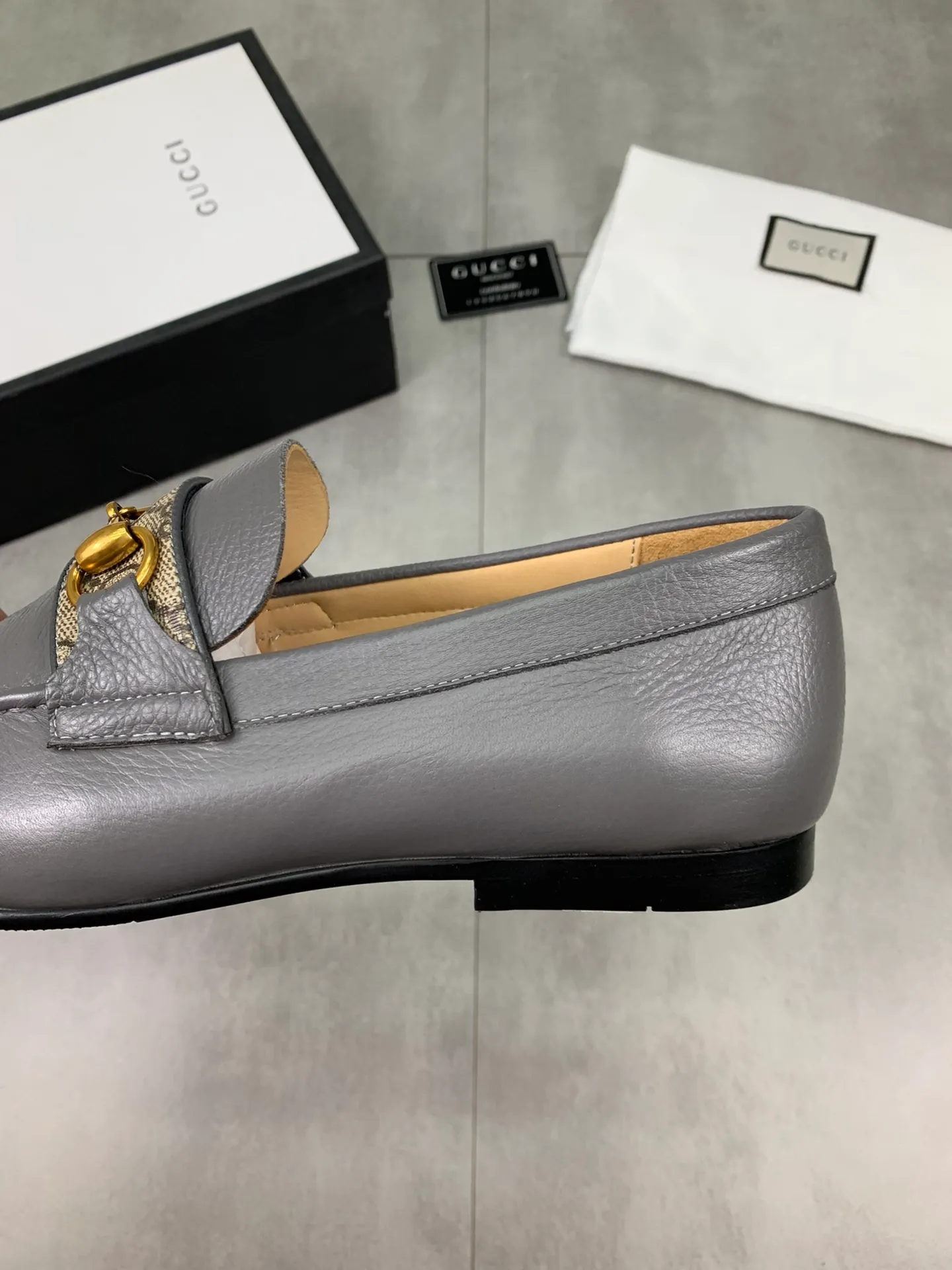 Men's men's shoes💰P520💰[New model]🆘Water-dyed cow lining [GUCCI] Gucci leather shoes, top men's purchasing agent, 2022 counter simultaneous sale, top-grade original calfskin imported from Italy ➕ first-layer cowhide lining) original sole provided by the original factory, fine workmanship, impeccable👍 You can enter and exit the counter at will; the real thing is super beautiful Sizes 38 to 44; 3⃣️colors🉑️ to choose from